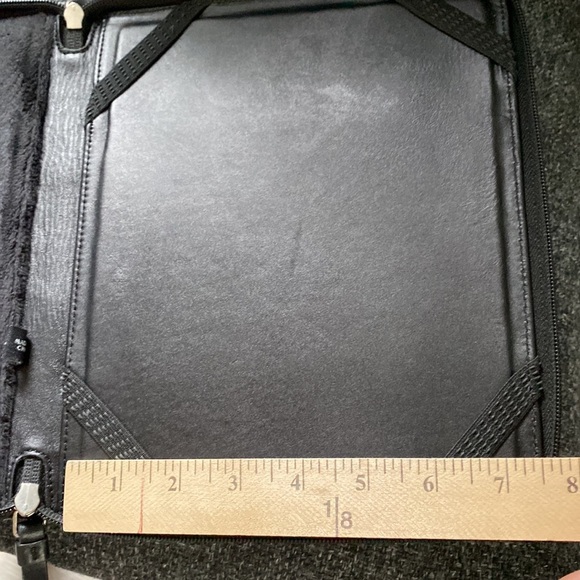 Bodhi Croc Tablet Carrying Case - Picture 11 of 14